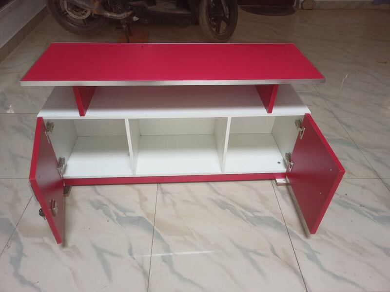 Meuble TV en mélamine rouge et blanc avec portes